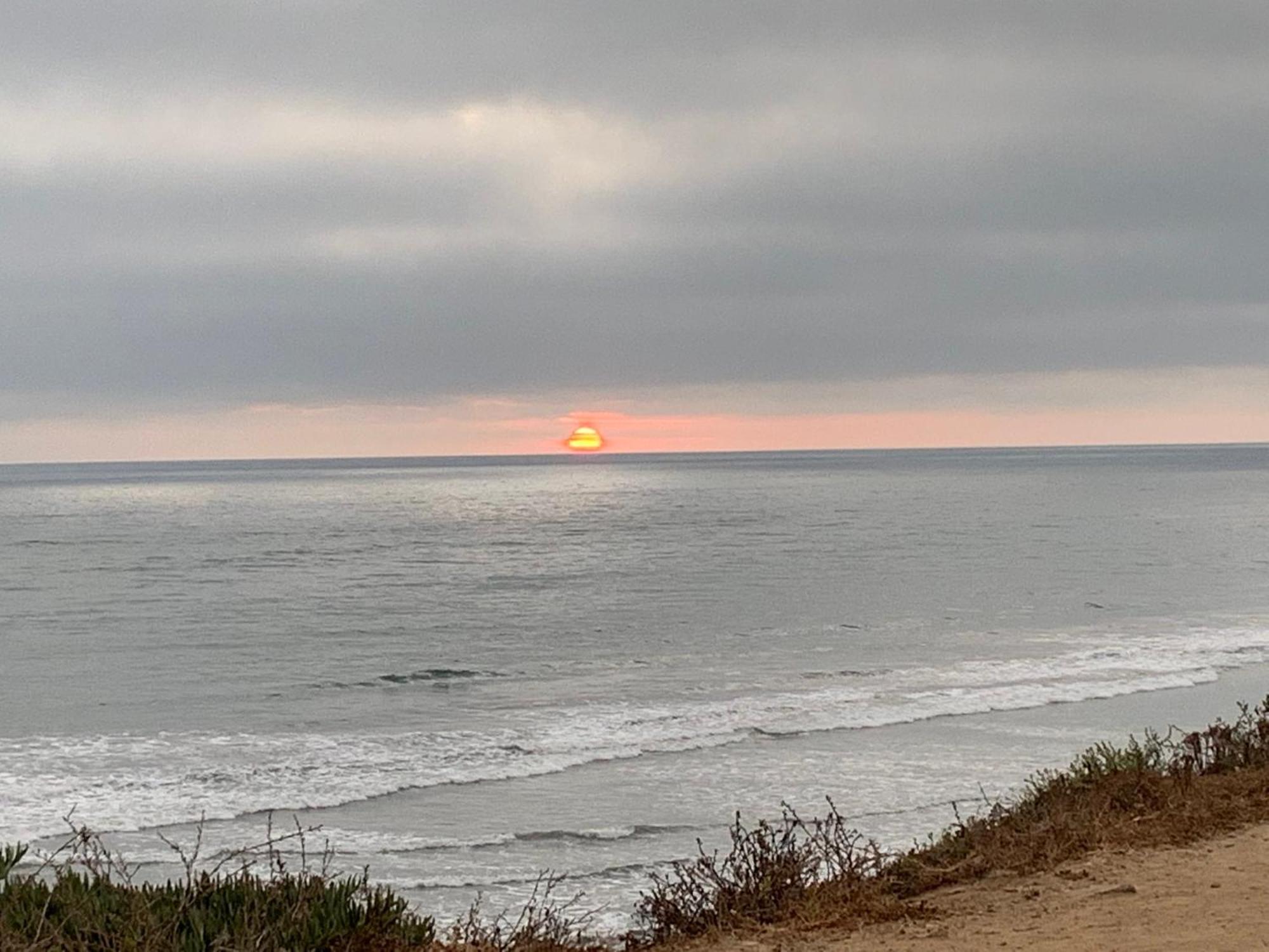 Holiday Inn Express Hotel & Suites Carlsbad Beach By Ihg Zewnętrze zdjęcie