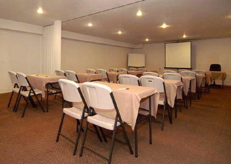Holiday Inn Express Hotel & Suites Carlsbad Beach By Ihg Udogodnienia zdjęcie